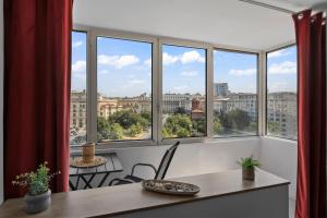 Quiet Apartment Ruby Horizon