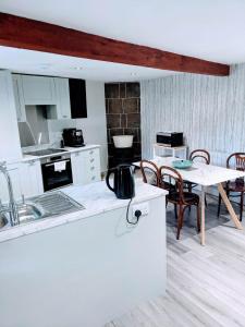 Covenham Holiday Cottages - Dragonfly