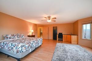 Fort Wine Burrow, Entire Private Estate Home