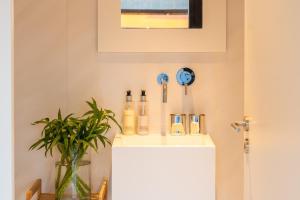 Moledo Front Beach by Portugal Active