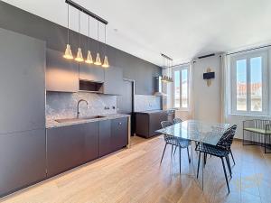 Beachfront - Luxury - Air conditioning - Corniche Kennedy - Les Frères de la Loc'