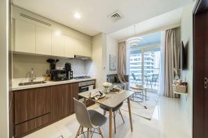 Airstay - Cozy 1BR - Canal View - Business Bay - Monthly Offer Available