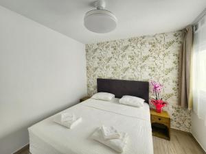 Modern Ocean & City Views - Las Vistas Apartment A