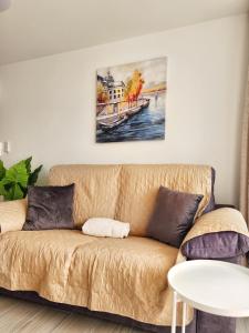 Modern Ocean & City Views - Las Vistas Apartment A