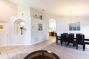 The Beauty of Solana near Disney and Universal