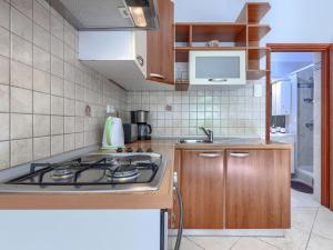 Apartment Lidija by Interhome