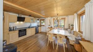 Chalet Moralee Kitzbühel, Whirlpool & Alpenblick