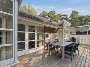 Holiday Home Dorit - 600m from the sea by Interhome