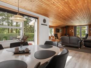 Holiday Home Troen - 3-8km from the sea by Interhome