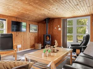 Holiday Home Troen - 3-8km from the sea by Interhome