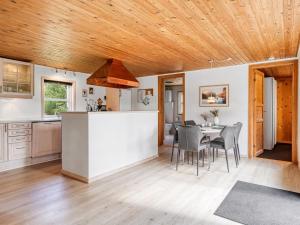 Holiday Home Troen - 3-8km from the sea by Interhome
