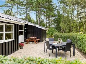 Holiday Home Troen - 3-8km from the sea by Interhome