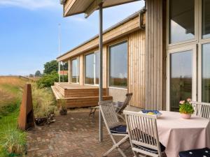 Holiday Home Susana - 50m from the sea by Interhome