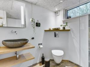 Holiday Home Lika - 25m to the fjord by Interhome