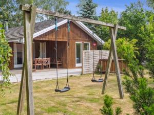 Holiday Home Aase - 950m from the sea by Interhome