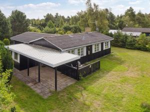 Holiday Home Brunhilde - 850m from the sea by Interhome