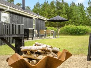 Holiday Home Rekke - 300m to the fjord by Interhome