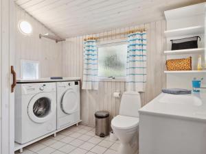 Holiday Home Eini - 500m from the sea by Interhome
