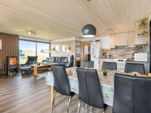 Holiday Home Signhild - from the sea by Interhome