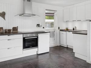 Holiday Home Thordgrim - 600m from the sea by Interhome