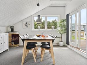 Holiday Home Reidar - 600m from the sea by Interhome