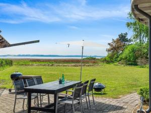 Holiday Home Vemund - 100m to the fjord by Interhome