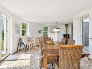 Holiday Home Vemund - 100m to the fjord by Interhome