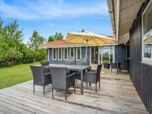 Holiday Home Isto - 250m from the sea by Interhome