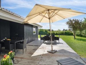 Holiday Home Isto - 250m from the sea by Interhome