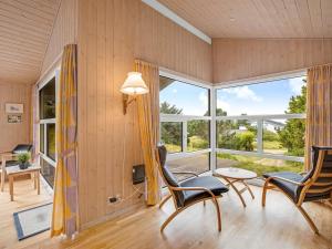 Holiday Home Tineke - 800m from the sea by Interhome