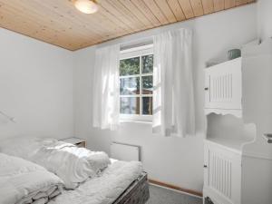 Holiday Home Laila - 1-2km from the sea by Interhome