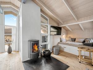 Holiday Home Flepko - 50m from the sea by Interhome