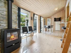 Holiday Home Edin - 150m from the sea by Interhome