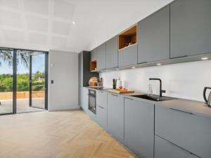 Holiday Home Edina - 350m from the sea by Interhome