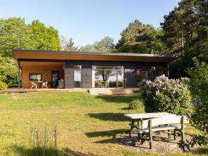 Holiday Home Toska - 100m to the fjord by Interhome