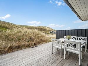 Holiday Home Eyla - from the sea by Interhome