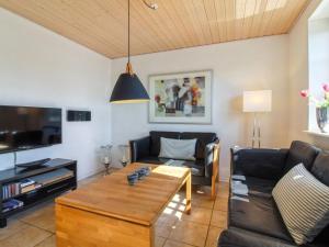 Apartment Alessandra - 500m from the sea by Interhome
