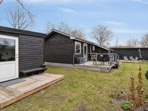 Holiday Home Tjarven - 300m from the sea by Interhome