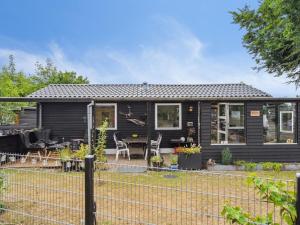 Holiday Home Tjarven - 300m from the sea by Interhome