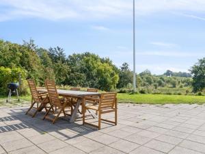 Holiday Home Guthbrand - 800m from the sea by Interhome