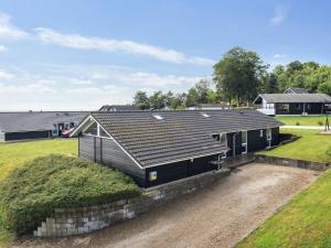 Holiday Home Geeske - 150m from the sea by Interhome