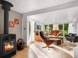 Holiday Home Jerrit - 1-4km from the sea by Interhome