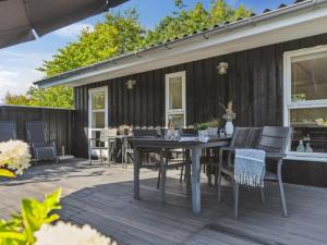 Holiday Home Felippa - from the sea by Interhome