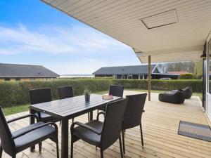 Holiday Home Arnetta - 150m from the sea by Interhome