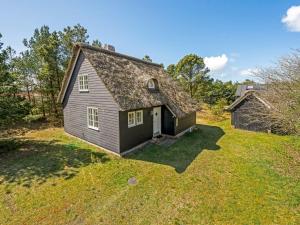 Holiday Home Enya - 1-2km from the sea by Interhome