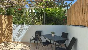 Foumidon Apartments, Chania