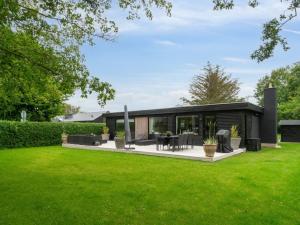 Holiday Home Elma - 350m from the sea by Interhome