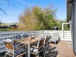 Holiday Home Anelisa - 1-2km from the sea by Interhome