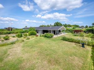 Holiday Home Asko - 350m from the sea by Interhome