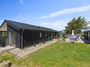 Holiday Home Sampo - 400m from the sea by Interhome